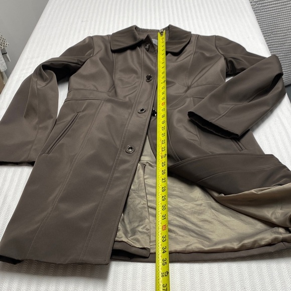 Anne Klein Trench Coat Trenchcoat Side Pockets Toggle Taupe Brown Size Small - Picture 14 of 14